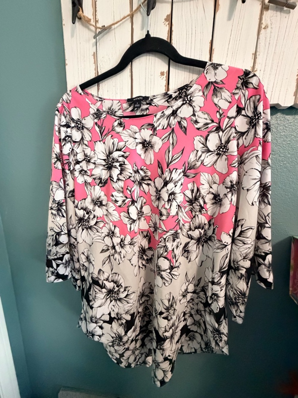 Alfani Pink and Cream Floral Boatneck Tunic